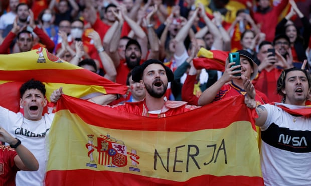 ليفربول يعيد سيناريو 2014 هل يعيق الخوف من الفوز حلم الريدز باللقب؟